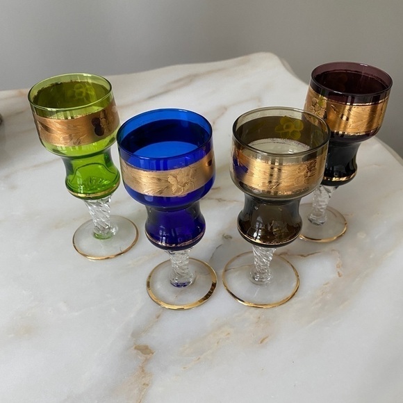 4 Cordial Color Glasses with Gold Trim.  Approx: 4.5” tall 2” base Very pretty - Picture 3 of 13